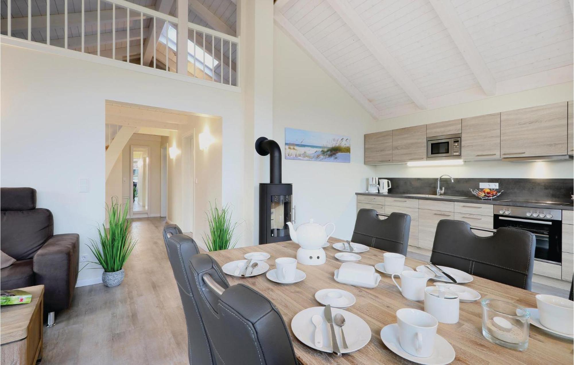 Beautiful Home In Dagebuell With Wifi Экстерьер фото